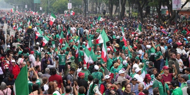 La Sonora Santanera celebra la ola más grande del mundo en CDMX