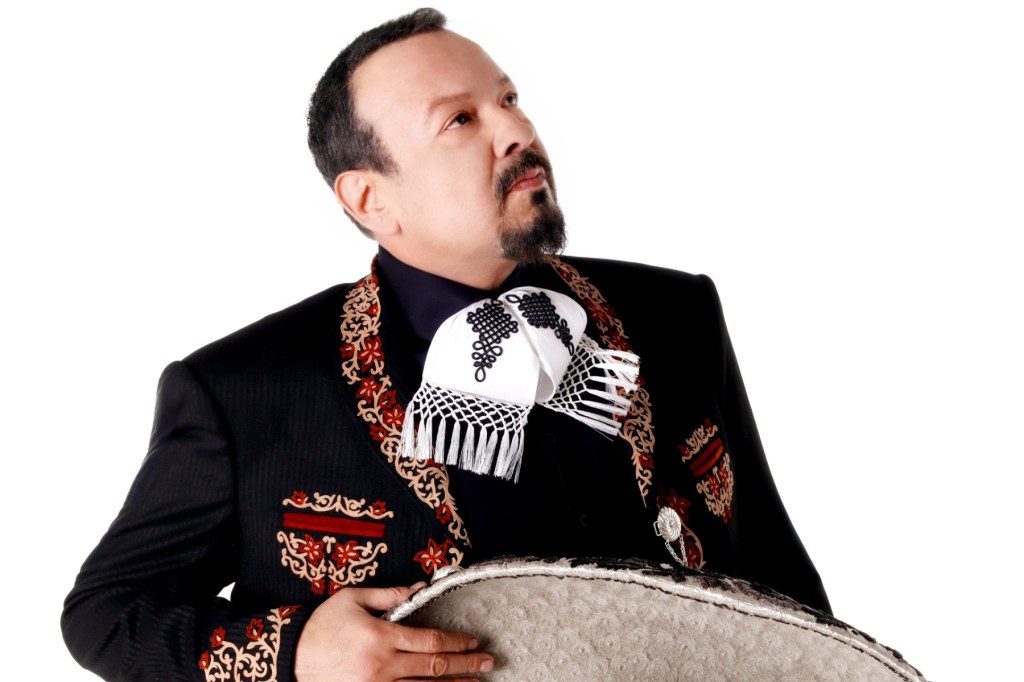 Pepe Aguilar álbum 2025: El nuevo lanzamiento sinfónico junto a Ángela y Leonardo Aguilar